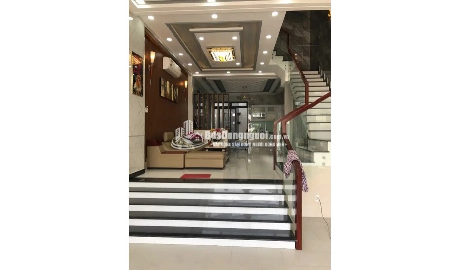 BÁN GẤP NHÀ 1 TRỆT 2 LẦU 8.5 TỶ 93.7M2 XÃ NHÀ BÈ, HUYỆN NHÀ BÈ CŨ, GẦN ĐƯỜNG HUỲNH TẤN PHÁT